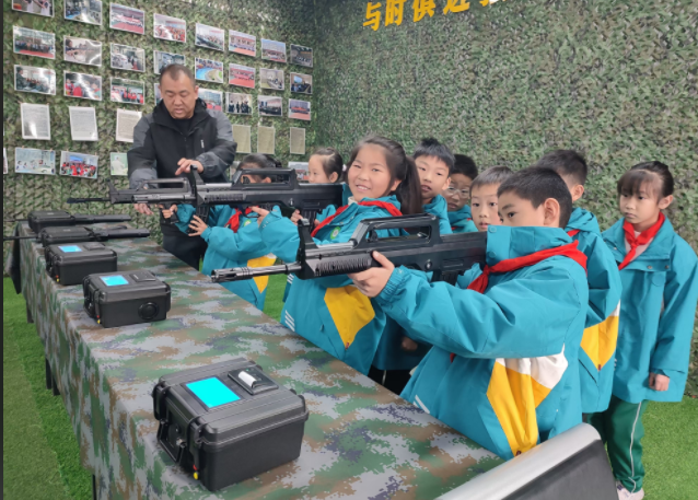 迷彩体会基地也是多部分协作继续深