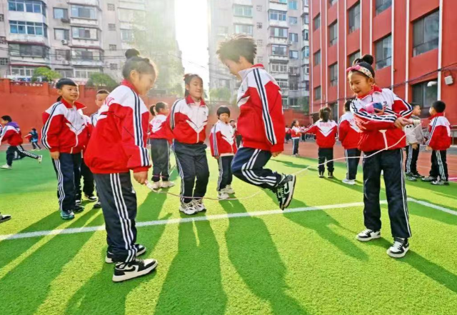 痛痛快快玩一瞬间这五分钟更是一种