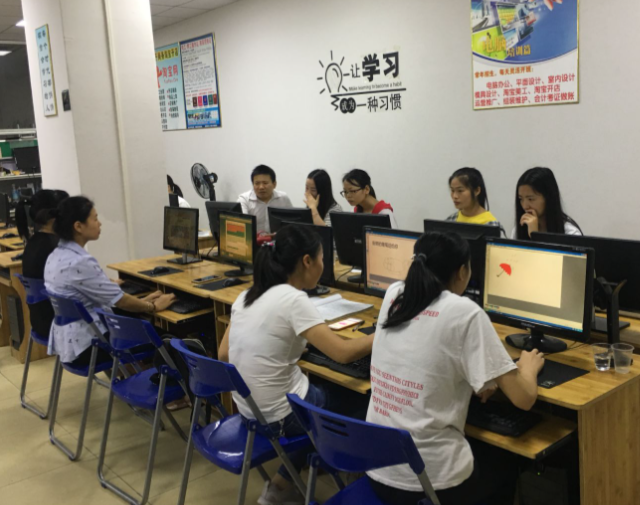 全域赋能教育全流程掩盖授课讲解日常办